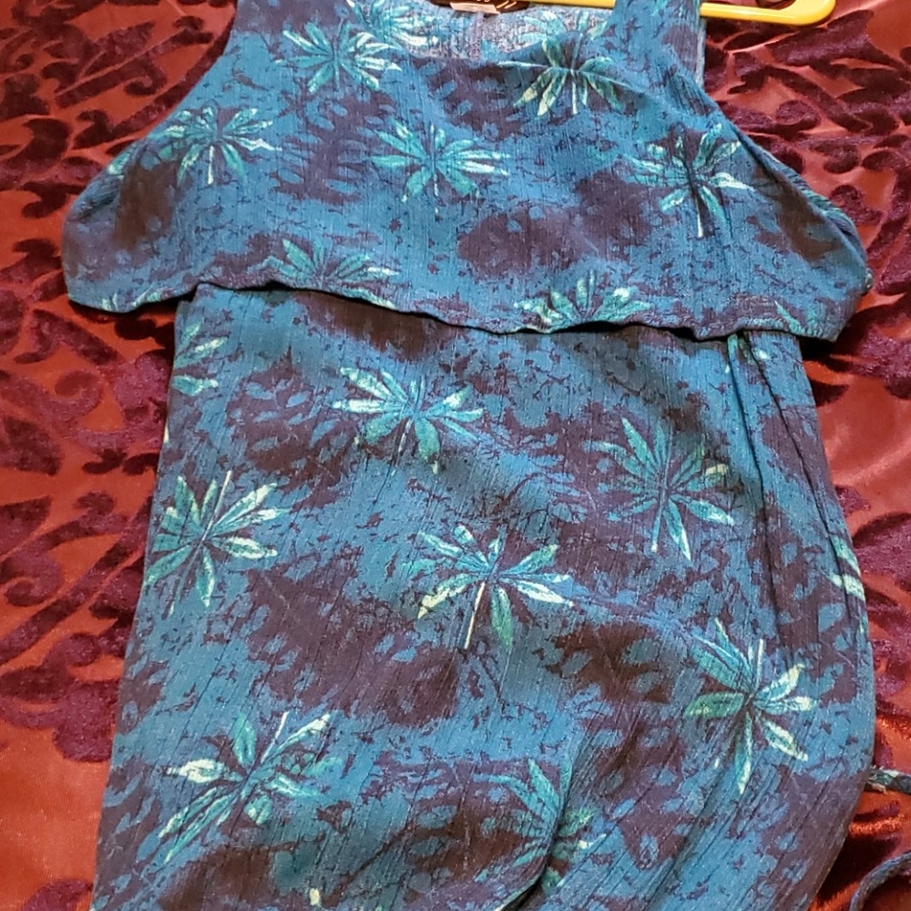 Long Dress - Picture 2 of 2
